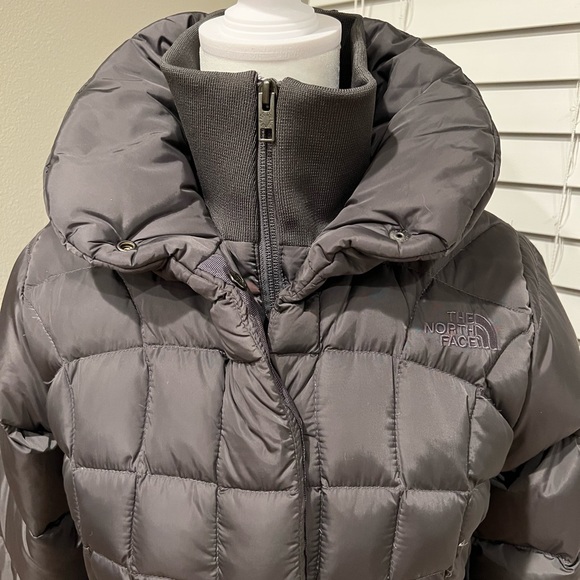 NEW $225 The North Face black gray tailored down filled winter coat XS S - Picture 2 of 9